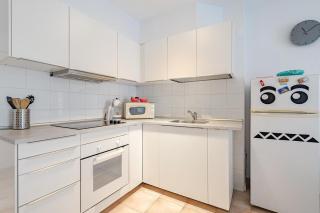 2 Bed Apart With Pool View Castle Harbour C202 - 4