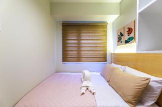 Amazing Condo Unit Shore 3 - walking distance to MOA - Pasay - 2 Beds - with 1 extra bed - with pool access - Manila - 8