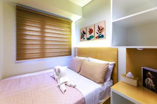 Amazing Condo Unit Shore 3 - walking distance to MOA - Pasay - 2 Beds - with 1 extra bed - with pool access - Manila - 1