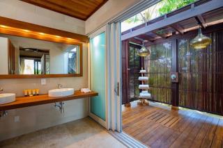 Luxurious Beachfront 2 bedroom villa on Smith's Reef - Providenciales - 1