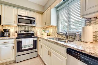 Patio and Pool Access North Myrtle Beach Retreat! - Myrtle Beach - 2