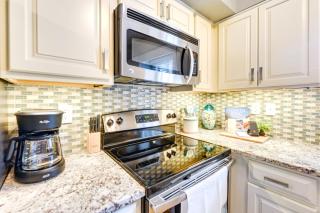 Patio + Pool Access: North Myrtle Beach Retreat! - 1