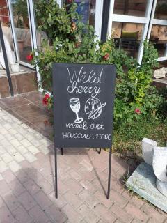 Wild Cherry Apartments - 9