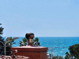 Doris Sea view Apartment - Golem - 9