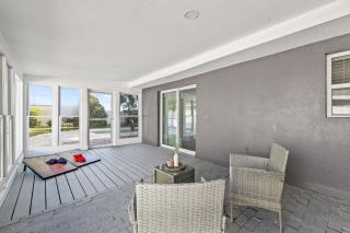 Sunny Palmetto Oasis- 4BR Home with Private Pool home - Palmetto - 1