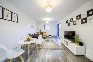 Modern 2 Bed Apartment with Central Location - Birmingham - 9