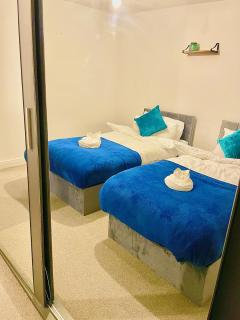 2 Bedroom- Birmingham city centre-sleeps 5- ideal for contractors, working professionals, long stays! - Birmingham - 3