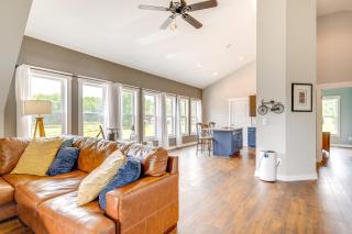 Serene Travelers Rest Apartment: 7 Mi to Downtown! - 3