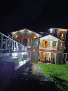 Ecstatic Stay - Beautiful Two Bedroom Cottage, Resort, Villa, HomeStay in Kodaikanal - Kodaikanal - 2