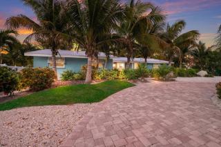 Anna Maria Island Blue Bella Bliss - Private Heated Pool - 4