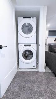 The Bronco - Cozy 2 Bedroom Suite in Brighton - 4