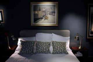 Calm and Central - Parigi - 2