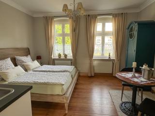 Landhaus hinter`m See Ferienwohnung Zur Schneiderei Kachelofen Schlittenbett Smart-TV - Hintersee - 6