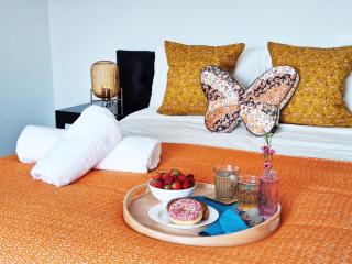 Spacious 4 Bedroom House with Garden, Close to City Centre, 2 Parking Spaces - Bath - 7