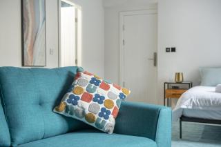 Modern Studio in Central Arnold - Nottingham - 7