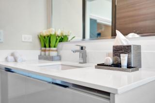 Luxury Beach Front Suite with Rooftop Pool - Hollywood - 3