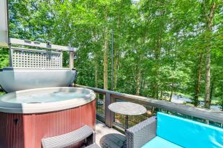 Pet-Friendly Home with Hot Tub in Blue Ridge! - 9