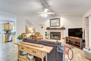Pet-Friendly Home with Hot Tub in Blue Ridge! - Blue Ridge - 6