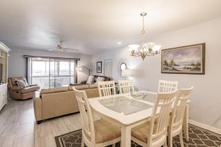 1080-701 Tropical Garden Paradise Found - 3