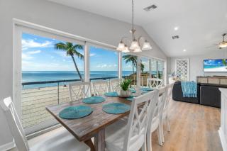 Modern Direct Beachfront Paradise, 3 Bedroom, 2 and Half Bath - 9
