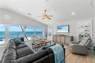 Modern Direct Beachfront Paradise, 3 Bedroom, 2 and Half Bath - 2