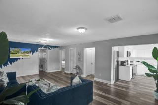 Luxury Miami Retreat - North Miami - 3
