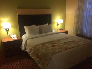 MainStay Suites Sterling near Dulles Town Center - Sterling - 8