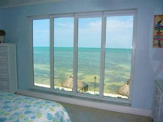 This oceanfront condo is absolutely beautiful, condo - Islamorada - 9