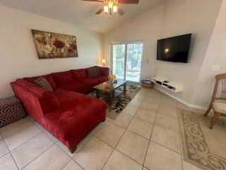 Beautiful 4-Bedroom Pool Villa in Southern Dunes with a Golf Course View - Haines City - 5