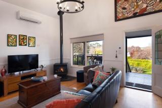 Aggies Way - Daylesford - 2