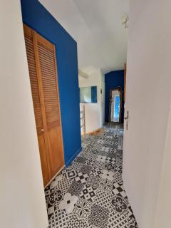 Maison au bord de l'eau - - 2