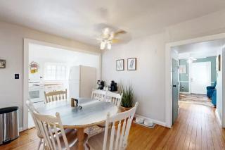 Cozy 1st Level Beach House - Walk Everywhere - North Beach - 4