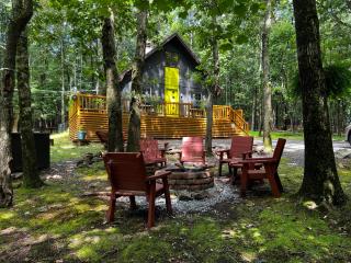 That Gray House Romantic getaway - Albrightsville - 9