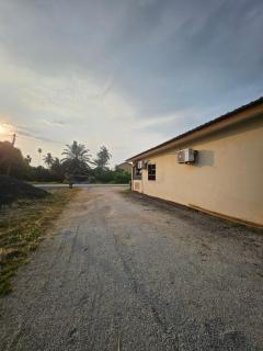 Homestay Sarah Ali Kuantan 3BEDROOM 2WASHROOM SELESA,BERSIH & LUAS - Kuantan - 1