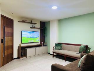 Departamento acogedor, céntrico, tranquilo, excelente vista - 1