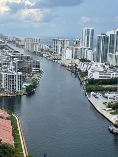 Beachwalk condo resort - Hallandale Beach - 5
