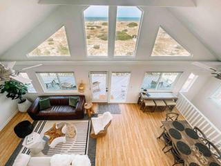 Dune Haus - Oceanfront w Hot Tub, Private Beach - Salvo - 9
