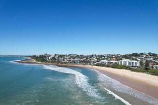 Alex Headland Unit Views to the Ocean - Alexandra Headland - 8