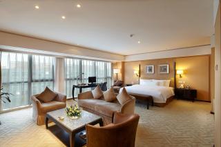 The Lakeview Hotel - 2