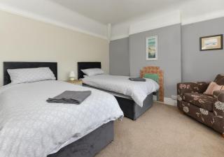 Dolwar - Abersoch - 1
