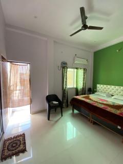 Banaras Paying Guest House Assi Ghat - Varanasi - 4