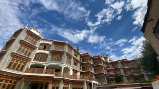 Ladakh Residency by LexStays - Leh - 2