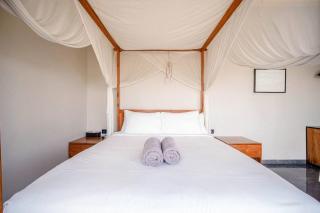 Villa MJ - Canggu Luxe Villa with Pool & Rooftop Views - Canggu - 5