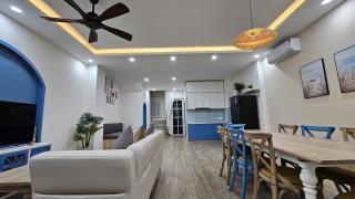 Private Santorini beach villa hosts up to 10 people - Bình Tú - 3
