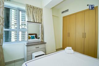 Luxury Escapes - Modern 1BR near the Metro in Armada Tower 3 JLT - Dubai - 5