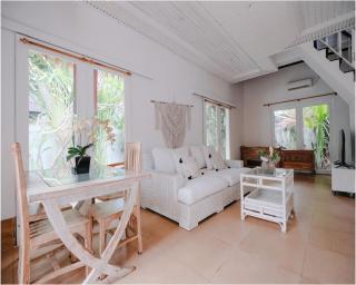 Seaside Sanctuary - Walk to Canggu Beach - Unit Timur - 0