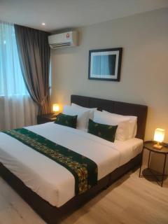 Telang Usan Hotel Kuching - 0