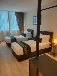 Telang Usan Hotel Kuching - Kuching - 4