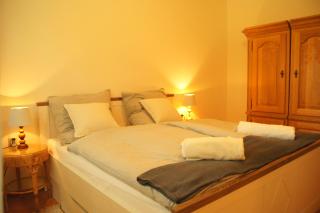 Große Ferienwohnung "Idyll" mit Sauna in Alleinlage - Berge - 6