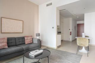 Blueground Marina Gate city view sauna gym DXB-1338 - 8